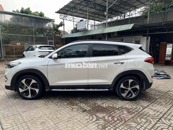 Tucson 1.6 Turbo 2019 Trắng Nữ đi