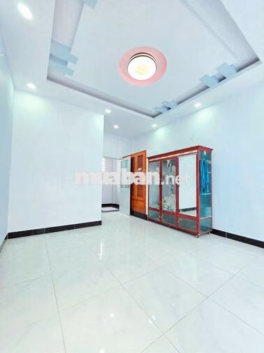 Bán nhà đẹp mới hẻm rộng đường 258 đường Bông Sao P5 Q8 