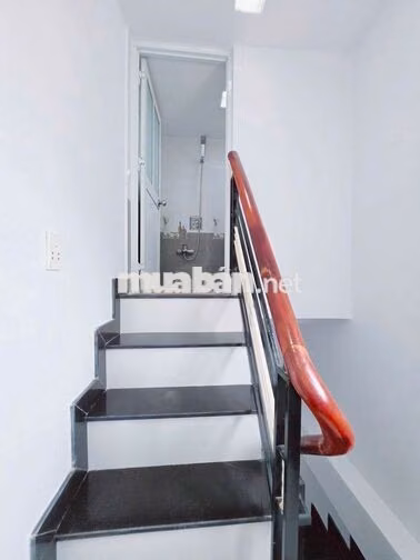 Bán nhà đẹp mới hẻm rộng đường 258 đường Bông Sao P5 Q8 