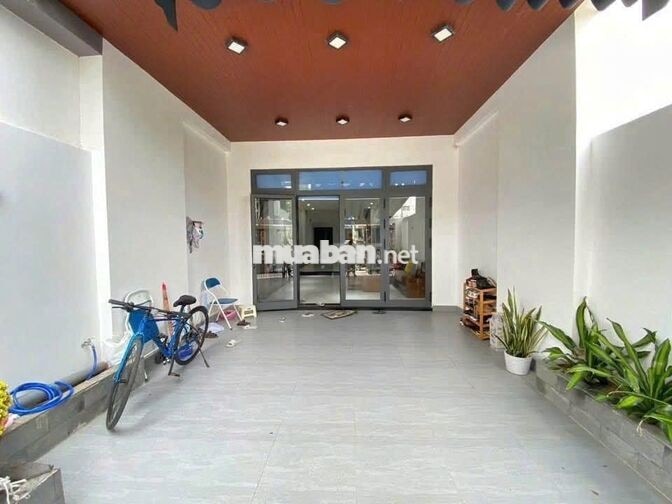 Cho thuê nhà 3 tầng MT đường ĐOÀN KHUÊ , 6PN, 6WC giá 30tr/tháng