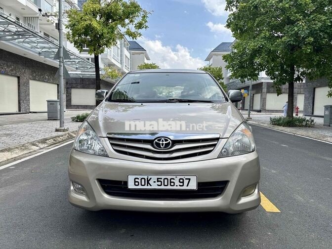 Toyota Innova 2011 G rất đẹp