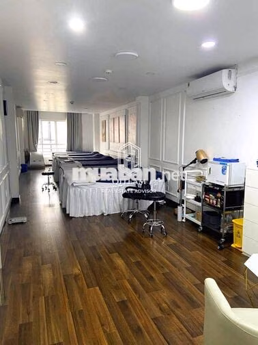 Spa nha khoa 393 Nguyễn Tri Phương, Q10. Dt: 5x14m, Kc: trệt 5 lầu TM