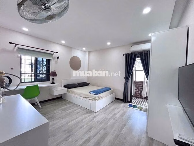 Chính chủ -  Căn góc CC Phúc Thịnh, Quận 5, DT: 89m2, 3PN, (ko MG-QC)