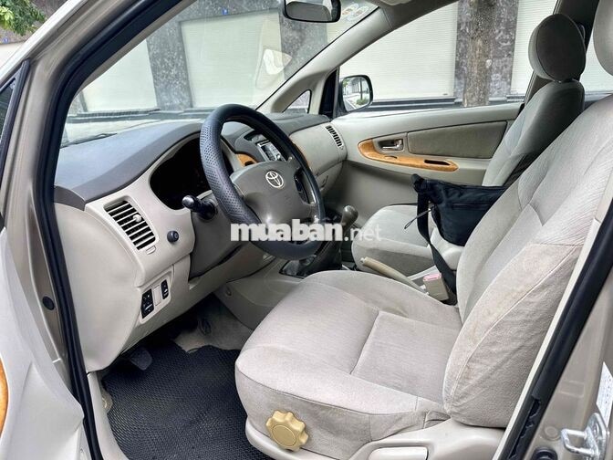 Toyota Innova 2011 G rất đẹp