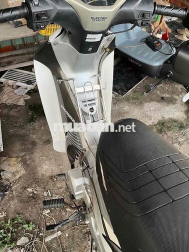 Honda Future Neo Trắng TQ