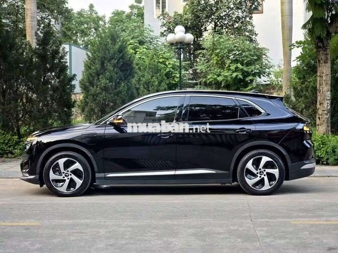 VinFast VF8 Eco CATL 2023 Đen 41000 km