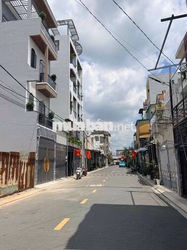Cho thuê nhà nguyên căn Thạnh Xuân 21 khu VIP làm Spa