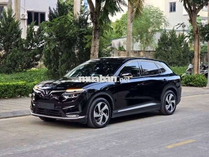 VinFast VF8 Eco CATL 2023 Đen 41000 km