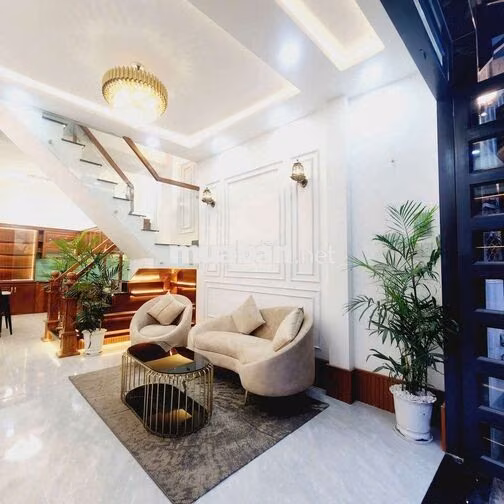 Cho thuê nhà nguyên căn đường Dạ Nam gần quận 1 và quận 5