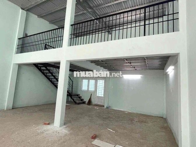 Kho Xưởng 210m2 Có Gác Ngay KCN Tân Bình - Lê Trọng Tấn