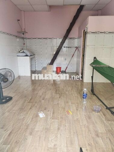 Nhà cho thuê mặt tiền 111 Đình Nghi Xuân (1PN 1WC) giá 5 triệu ở ngay
