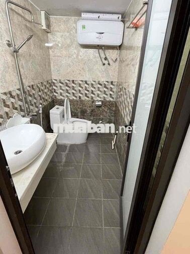 Nhà nguyên căn phù hợp gia đình khu vực yên tĩnh