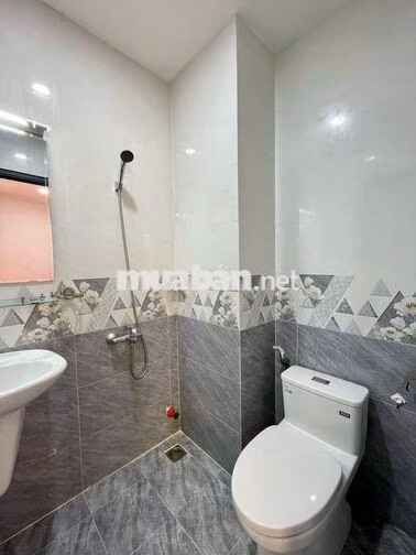 STUDIO THOÁNG - FULL NỘI THẤT NGAY TRẦN HƯNG ĐẠO QUẬN 5