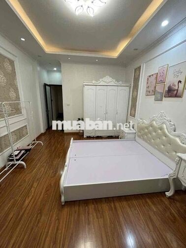 Nhà nguyên căn phù hợp gia đình khu vực yên tĩnh