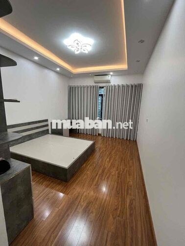 Nhà nguyên căn phù hợp gia đình khu vực yên tĩnh
