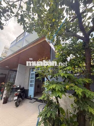 nhà thuê Nguyễn trọng trí an lạc a bình Tân DT 270m giá 15tr