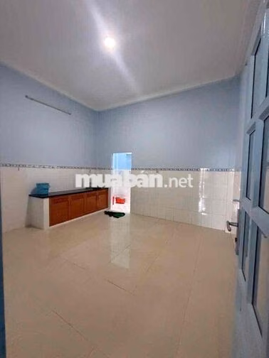 nhà thuê Nguyễn trọng trí an lạc a bình Tân DT 270m giá 15tr
