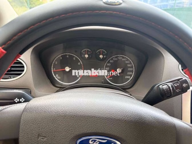 Ford Focus 2010 Số sàn Vàng cát 160.000 km