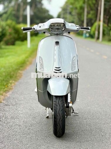 Piaggio Sprint 125 ABS 2023 Bạc 11000 km.Fux Kiểng