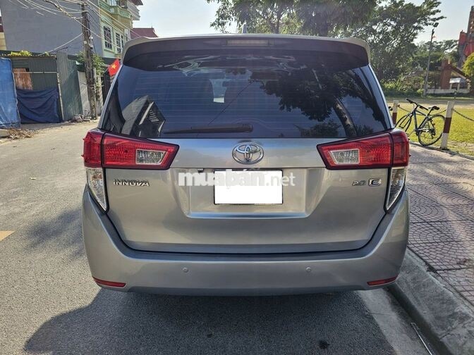 Toyota Innova 2.0E Số sàn 2017. Xe đẹp. Chất Quá