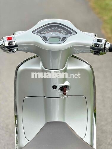 Piaggio Sprint 125 ABS 2023 Bạc 11000 km.Fux Kiểng