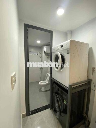Cho thuê Căn hộ mini mới (1 phòng ngủ +) diện tích 35 m2, mặt tiền đườ