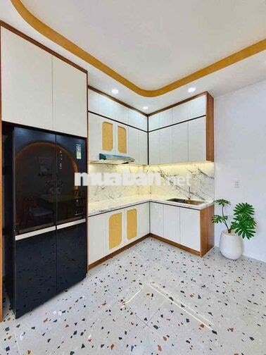Hẻm 6m Thạch Lam, 2 Tấm, 4 x 18m, 3 Phòng Ngủ, 3 wc