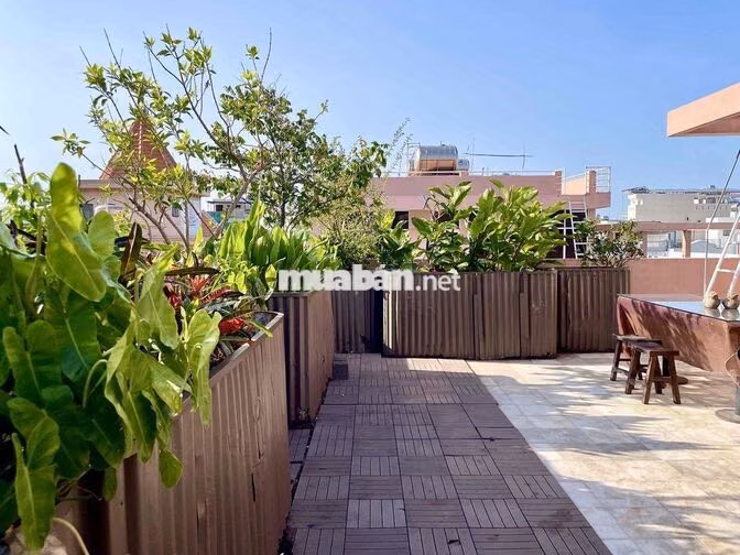 phòng trọ có cửa sổ ban công cách bãi sau 5p xe
