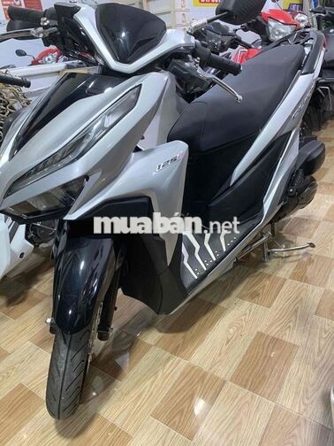 Honda Vario 125 màu Bạc