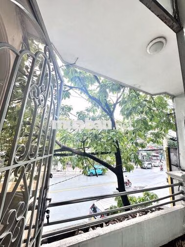 PHÒNG TRỌ MẶT TIỀN CHU VĂN AN GẦN TRƯỜNG CÁN BỘ