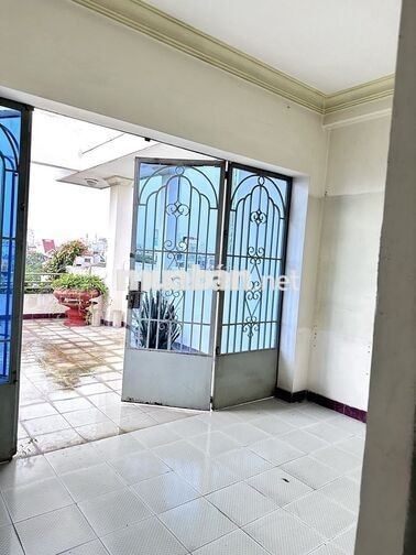 PHÒNG TRỌ MẶT TIỀN CHU VĂN AN GẦN TRƯỜNG CÁN BỘ