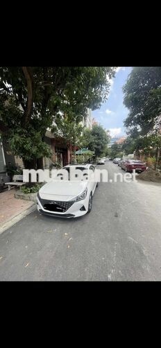 Hyundai Accent Trắng 5 vạn
