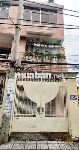 phòng trọ có cửa sổ ban công cách bãi sau 5p xe