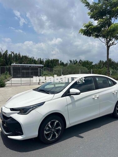 Toyota Vios 2025 E Số sàn 27k Trắng