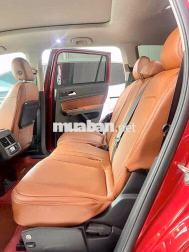 Volkswagen Teramont Limited 2023 Đỏ 15.000km