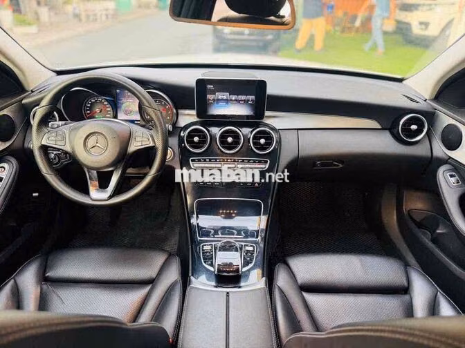 Mercedes-Benz C200 Model 2016