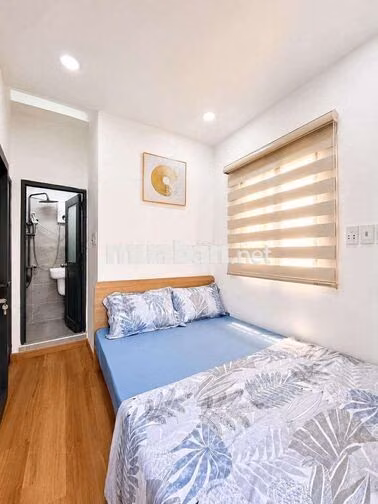 NHÀ 3 TẦNG, HẺM NHỰA 5M, DTSD 30M2, THÍCH QUẢNG ĐỨC, NHỈNH 2 TỶ
TL
