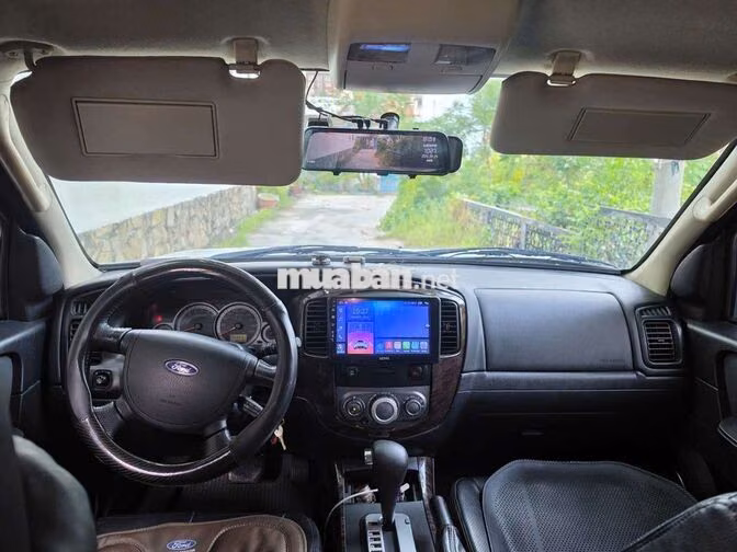 Ford Escape XLT 2.3 2010 Vàng cát 188.000 km