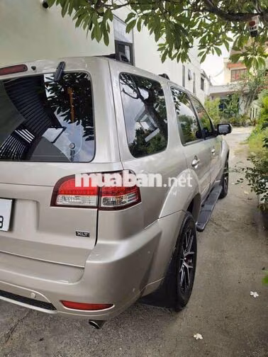 Ford Escape XLT 2.3 2010 Vàng cát 188.000 km