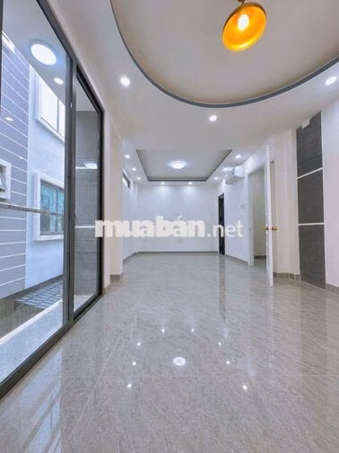NHÀ 3 TẦNG, HẺM NHỰA 5M, DTSD 30M2, THÍCH QUẢNG ĐỨC, NHỈNH 2 TỶ
TL