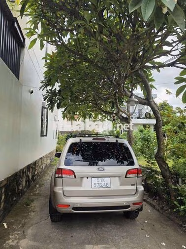 Ford Escape XLT 2.3 2010 Vàng cát 188.000 km