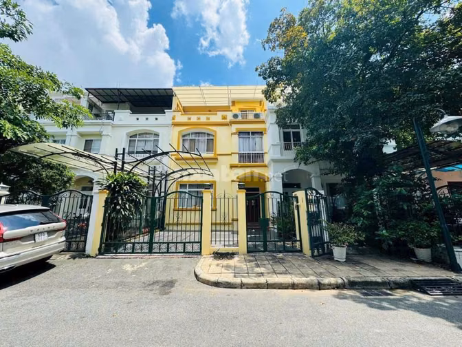 Biệt thự Hưng Thái, 7x18m, giá 31.5 tỷ LH:0938602838 Nhân
