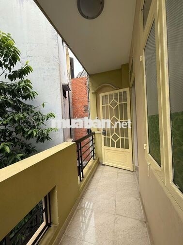 CHO SINH VIÊN NỮ THUÊ PHÒNG -CÓ WC RIÊNG-BAN CÔNG /CỬA SỔ THOÁNG MÁT