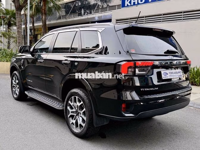 Everest Titanium 2022 chỉ 13.900km Xe Bán Tại Ford