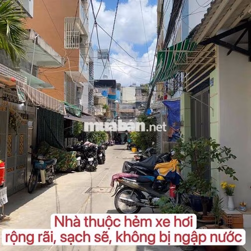 Bán nhà nhỏ khu đẹp đối diện công viên số 1 Lý Thái Tổ