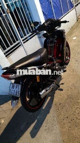 Yamaha Jupiter FI Đỏ đen 50km/lít