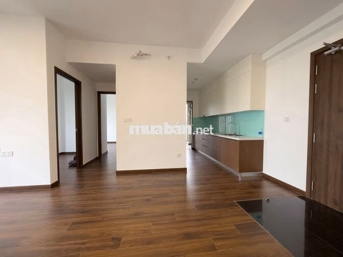 Chính chủ cho thuê căn góc MP678, tầng cao, view trọn kênh đào
