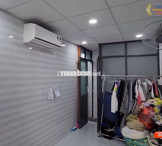 Bán nhà nhỏ khu đẹp đối diện công viên số 1 Lý Thái Tổ