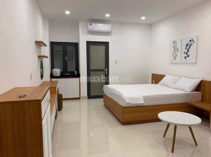 Cần bán căn nhà Vip Kinh doanh mặt tiền đường Liên Phường, dt 8x22m,