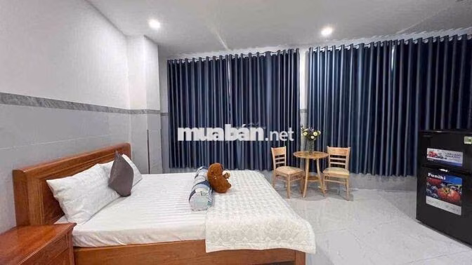 Giá phòng 18mz 6tr500 phong lớn 27mz 7tr5 trưa có điện nước dich vu cử